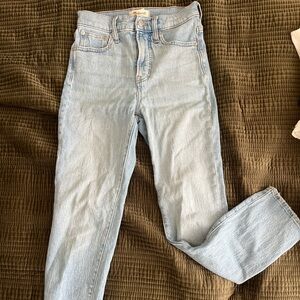 Madewell Women’s Light Blue Straight Leg Jeans